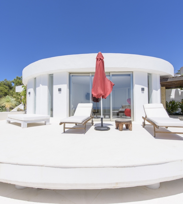 Resa Estates modern villa for sale te koop Cala Tarida Ibiza house .jpg